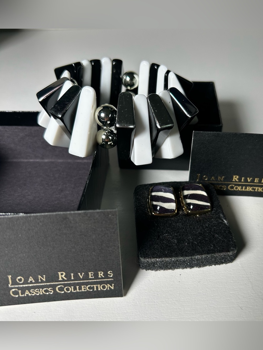 Joan Rivers Jewelry Clip Earrings And Elastic Bracelet Black/White  Vintage Lot